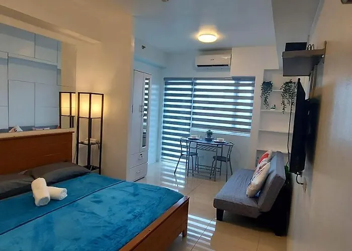 De Luxe, Standard And -the Breeze Residences-close To Airport,mall Of Asia, Us Embassy