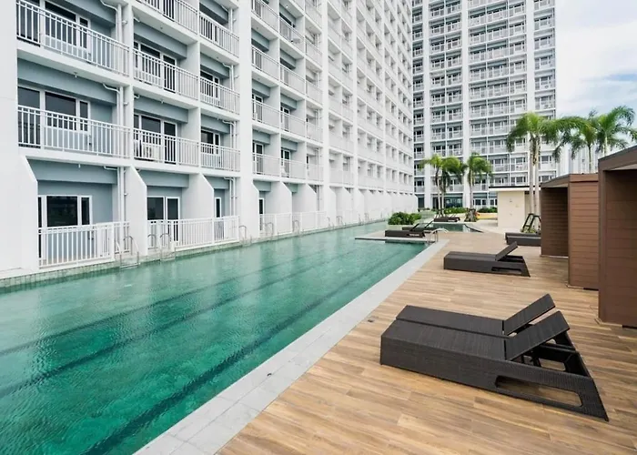 De Luxe, Standard And -the Breeze Residences-close To Airport,mall Of Asia, Us Embassy Appartement