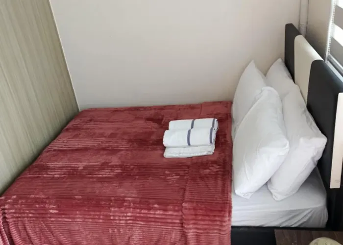 De Luxe, Standard And -the Breeze Residences-close To Airport,mall Of Asia, Us Embassy Appartement *