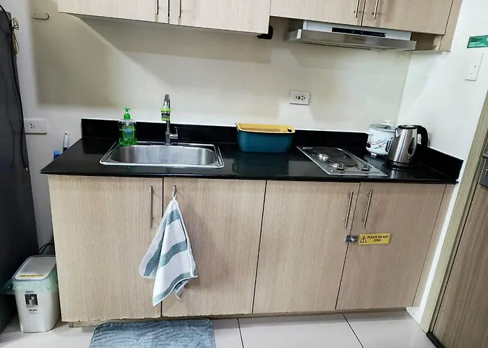 De Luxe, Standard And -the Breeze Residences-close To Airport,mall Of Asia, Us Embassy Appartement