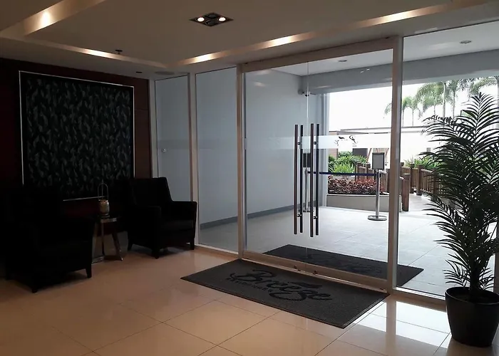 De Luxe, Standard And -the Breeze Residences-close To Airport,mall Of Asia, Us Embassy *